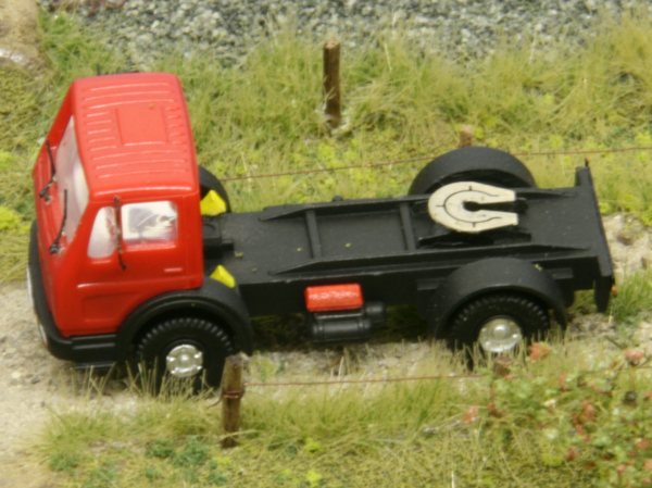 Feuerlöschbox, rund (1:160)